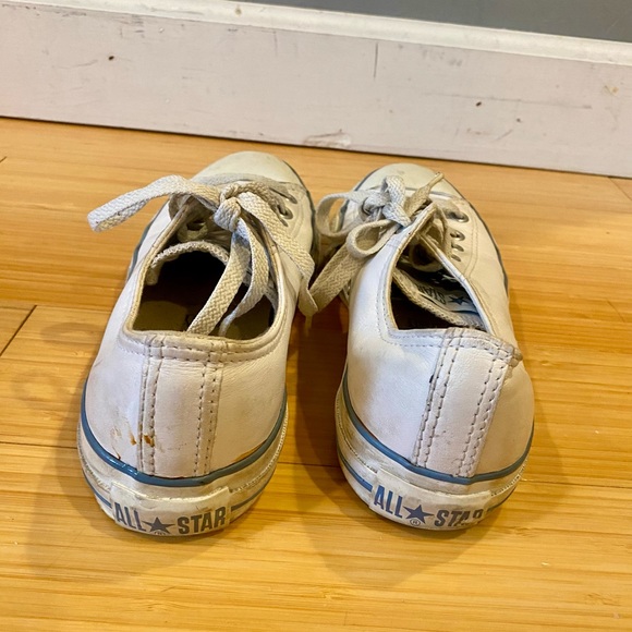 White Leather Converse size 8 - Picture 6 of 9